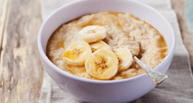 Czy płatki owsiane obniżają cholesterol? Poznaj ich moc w diecie Czy płatki owsiane obniżają cholesterol? Poznaj ich moc w diecie